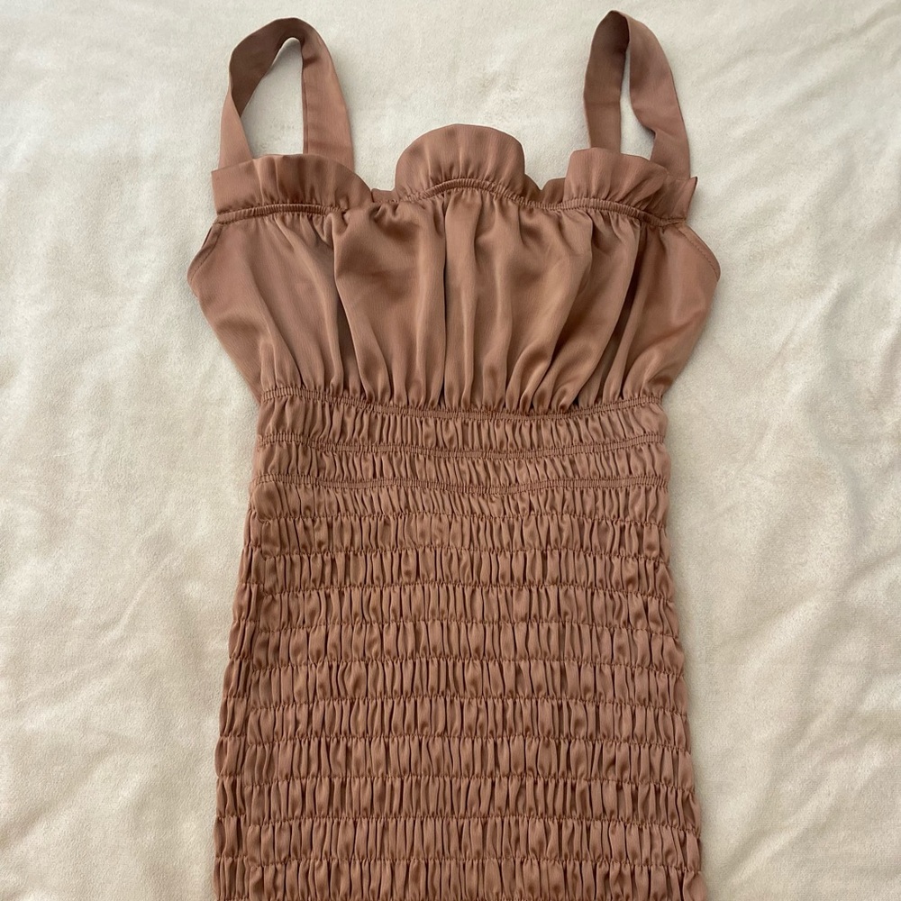 FASHION NOVA SHIRRED MIDI DRESS